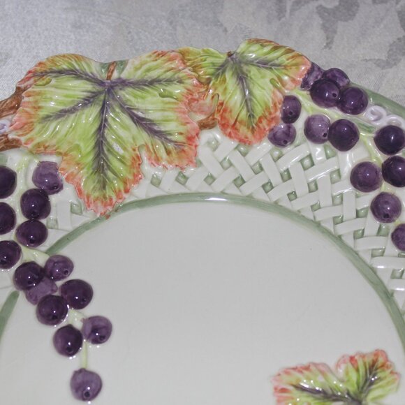 Fitz and Floyd Grapes and Lattice Plate | Grapevine Basket Weave Wall Décor - Picture 3 of 10